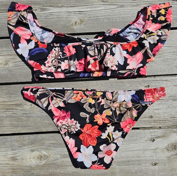 Billabong Floral Bikini Set Size 12 Black And Pink Ruffle Top - Picture 2 of 10